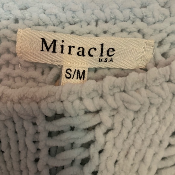 Shop Hope’s Sweater - Picture 5 of 5